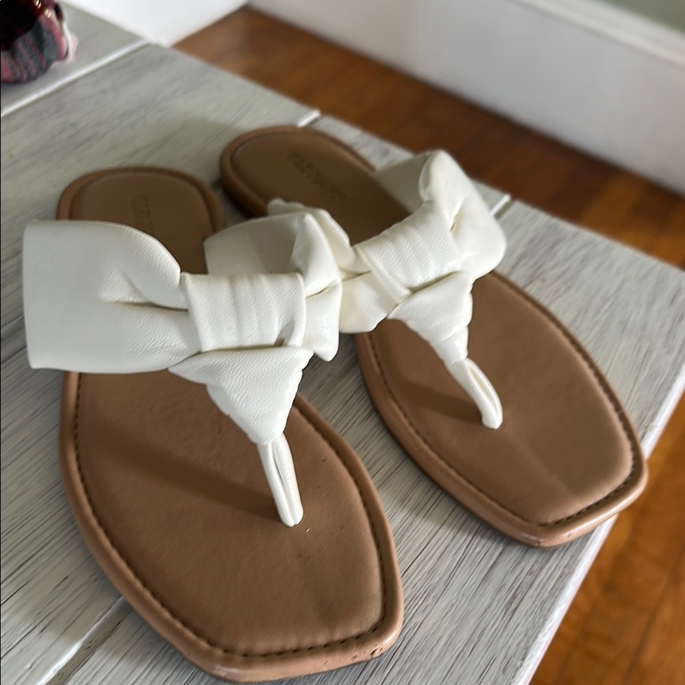Old Navy White Tan Bow Sandals